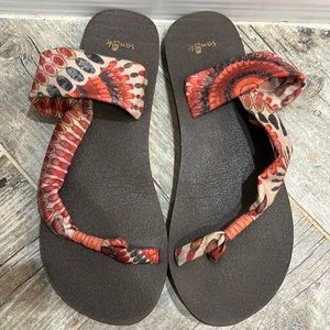 Sanuk Sandals